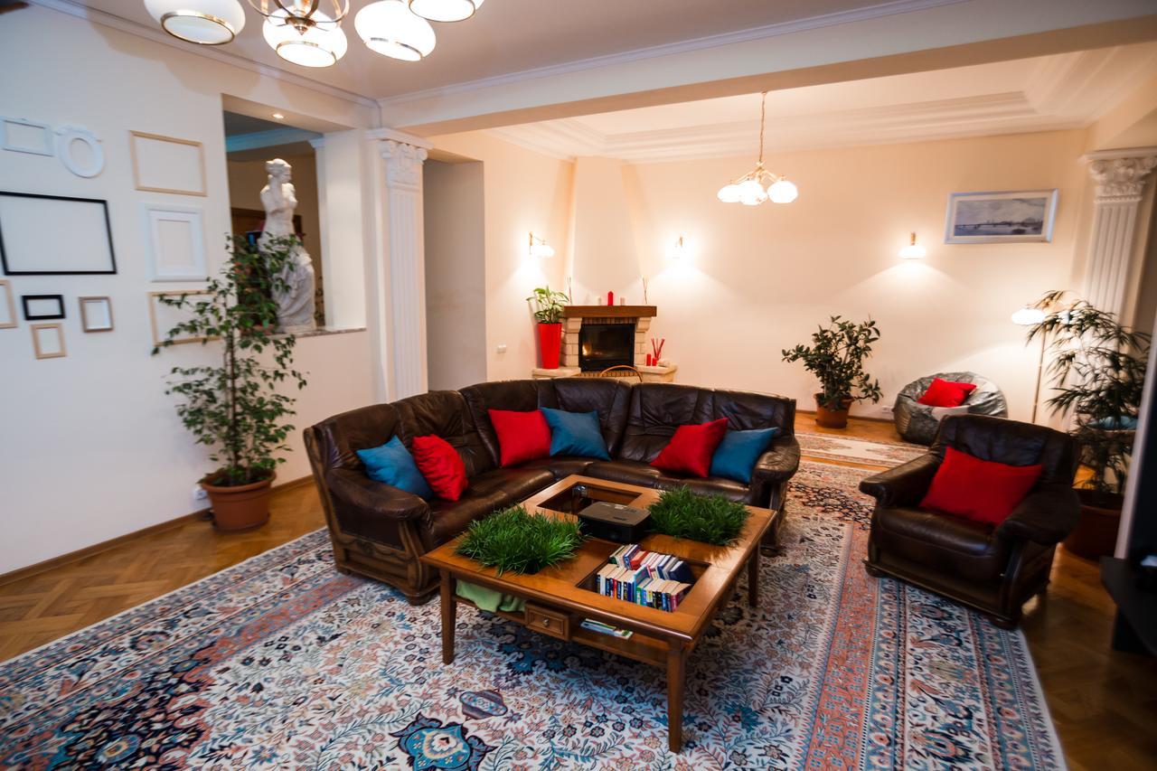 Interhouse Almaty Hostel Kültér fotó