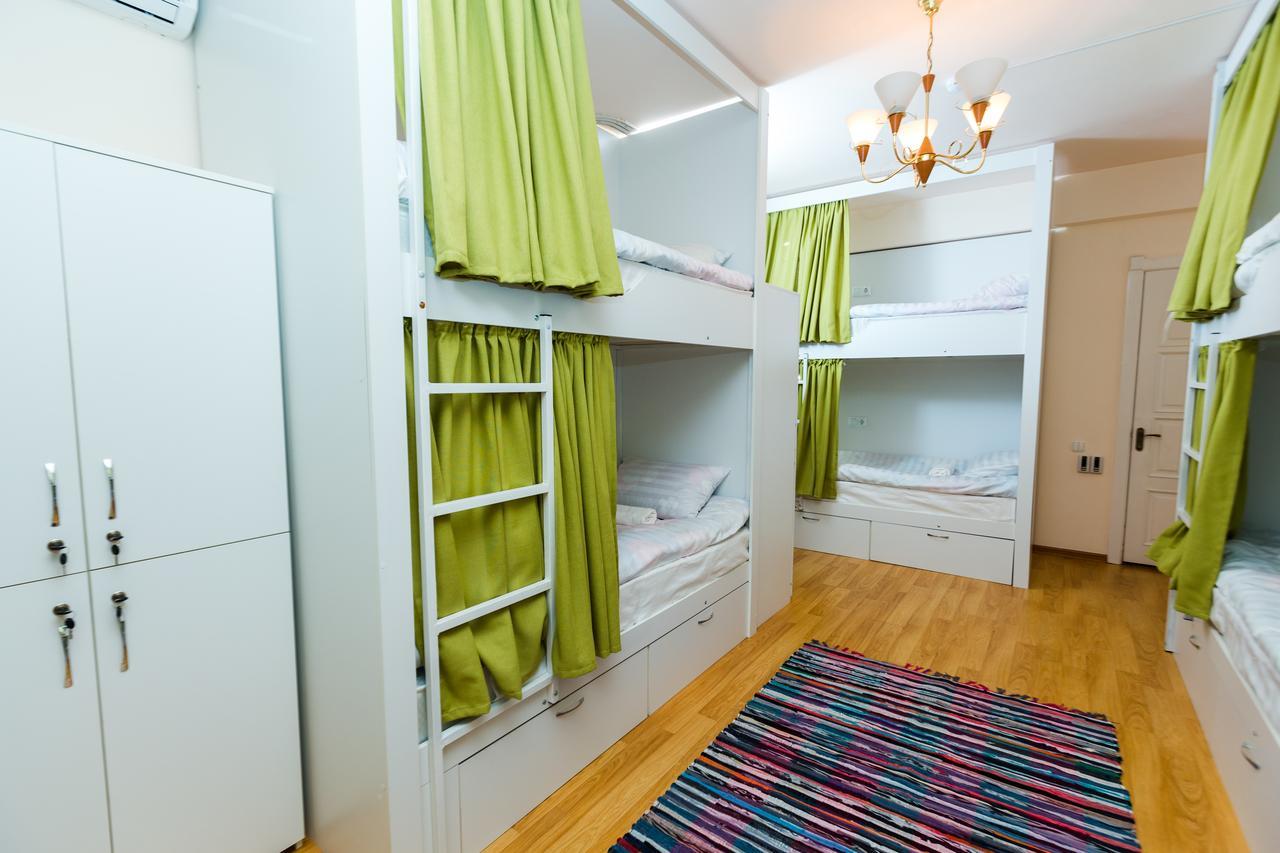 Interhouse Almaty Hostel Kültér fotó