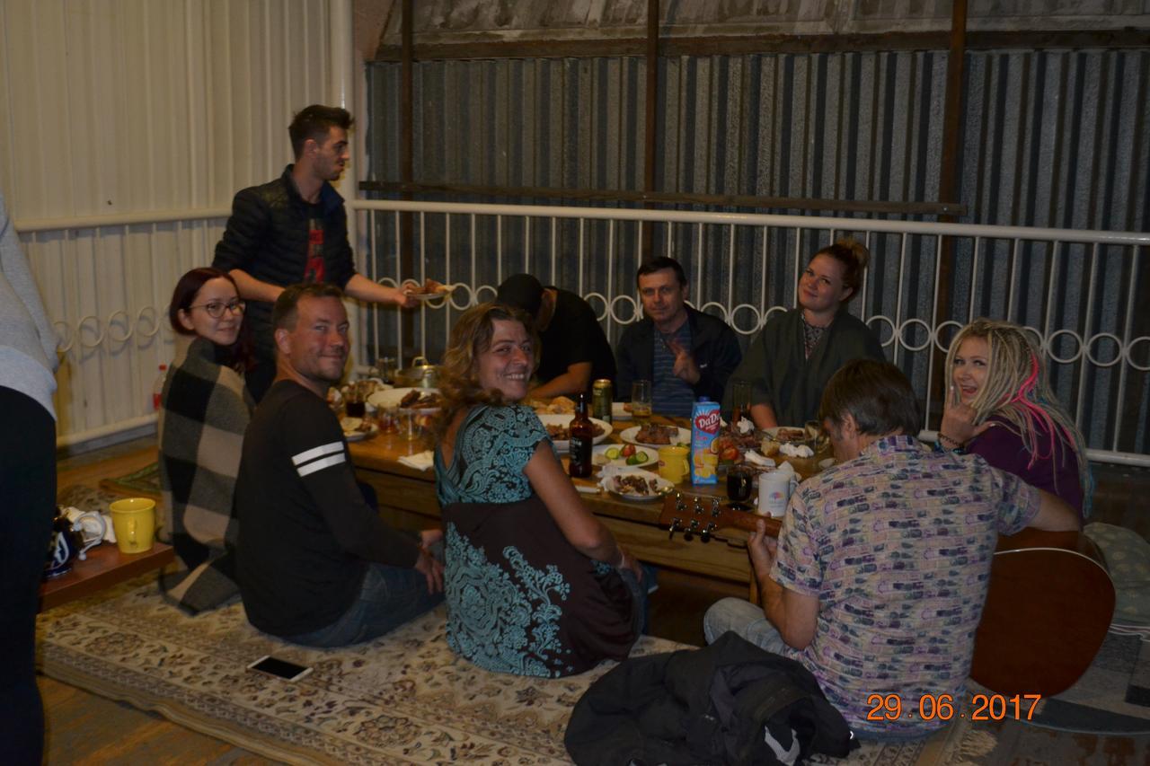 Interhouse Almaty Hostel Kültér fotó