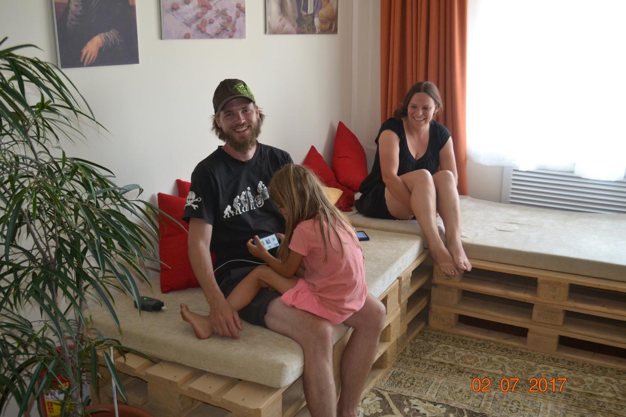 Interhouse Almaty Hostel Kültér fotó