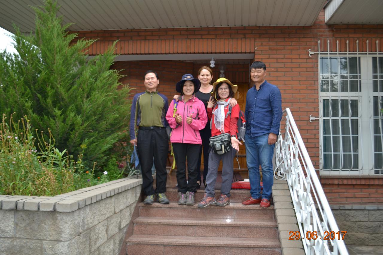 Interhouse Almaty Hostel Kültér fotó